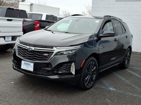 Certified 2023 Chevrolet Equinox RS image 3