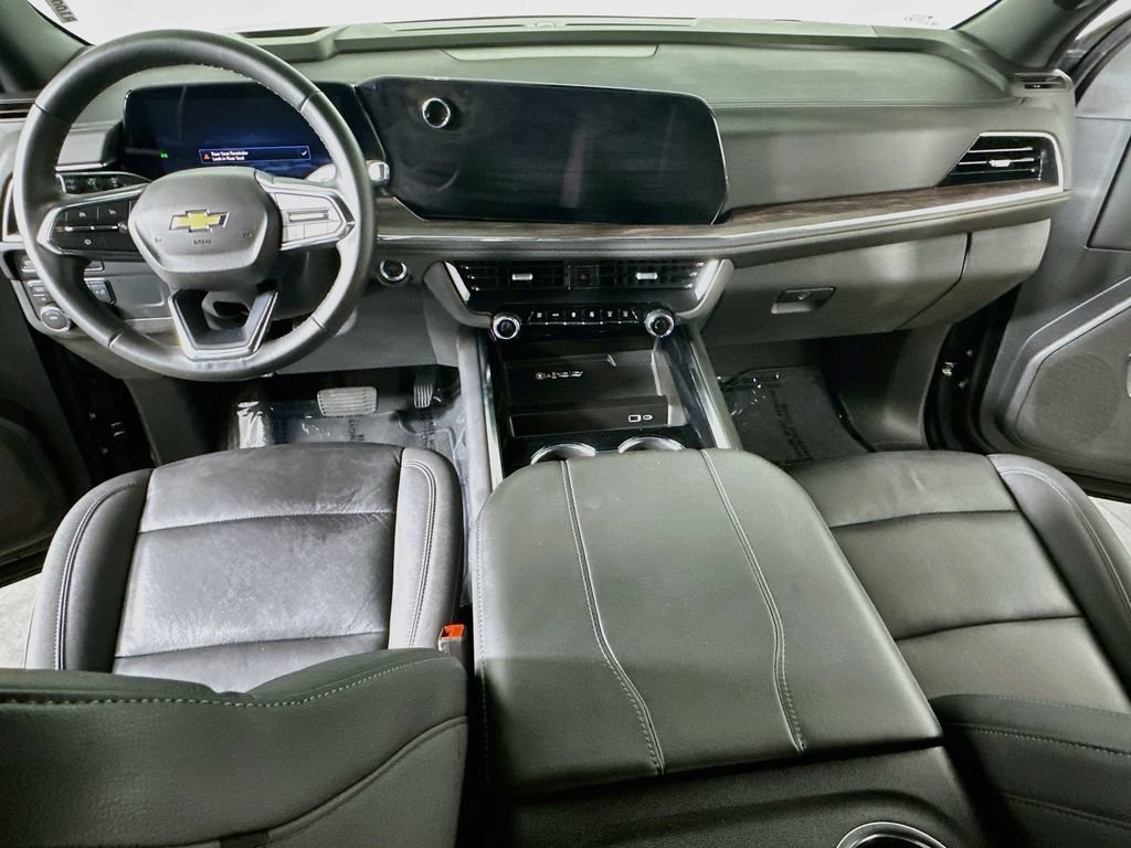 Used 2025 Chevrolet Tahoe LT AWD/4WD image 19