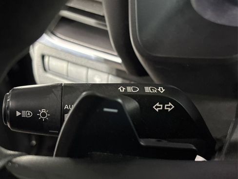 Used 2023 Nissan Rogue SV image 24