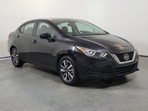 Used 2021 Nissan Versa SV FWD image 1