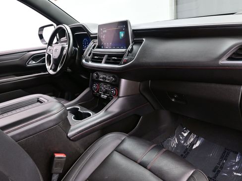 Used 2023 Chevrolet Suburban RST w/ Luxury Package image 16