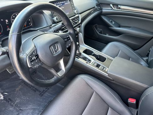 Used 2022 Honda Accord Sport image 10
