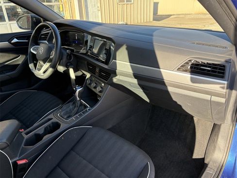 Used 2024 Volkswagen Jetta Sport image 26