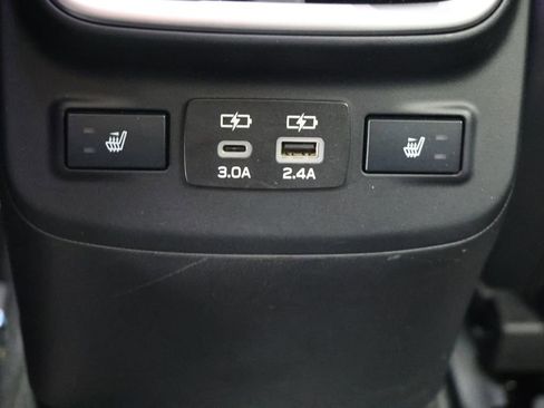 Used 2024 Subaru Outback Limited AWD/4WD image 12