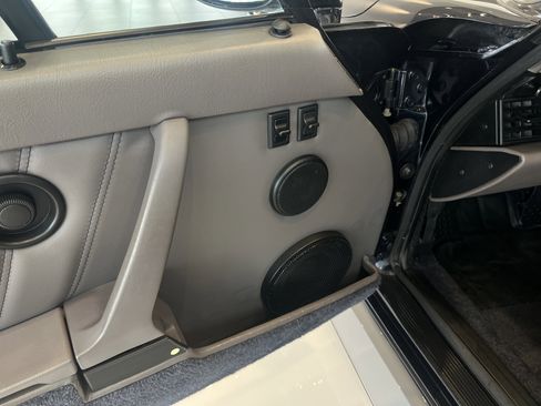 Used 1992 Porsche 911 Carrera image 27