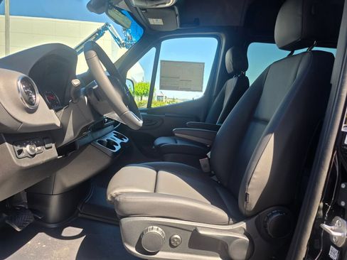 New 2026 Mercedes-Benz Sprinter 2500 image 31