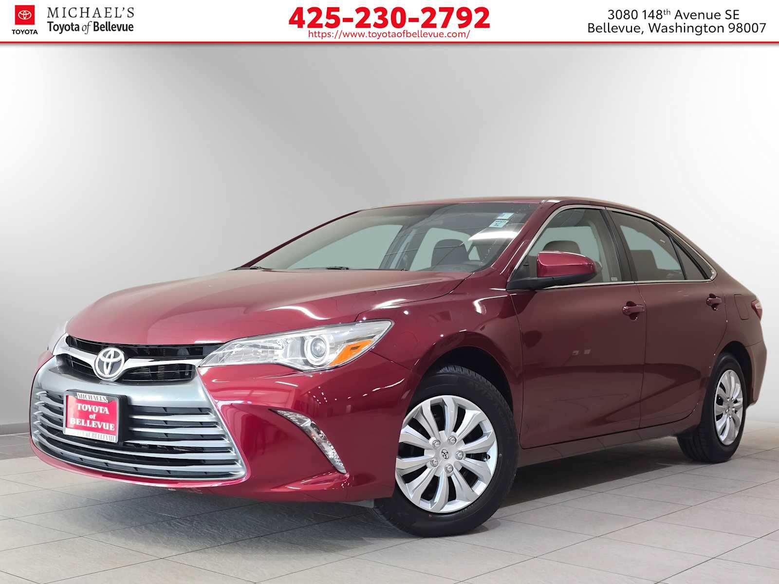 Used 2017 Toyota Camry LE FWD image 1