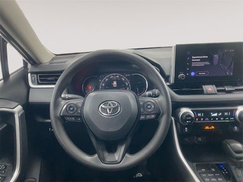 Used 2024 Toyota RAV4 XLE image 12