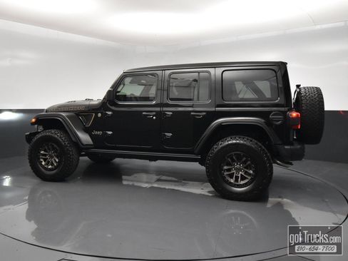 Used 2024 Jeep Wrangler Unlimited Rubicon 392 AWD/4WD image 3