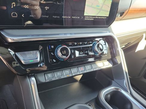 New 2026 GMC Sierra 2500 Denali Ultimate image 26