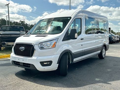 Used 2022 Ford Transit 350 XLT image 2