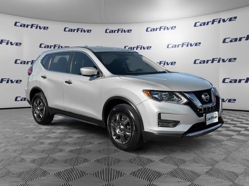Used 2017 Nissan Rogue S AWD/4WD image 8