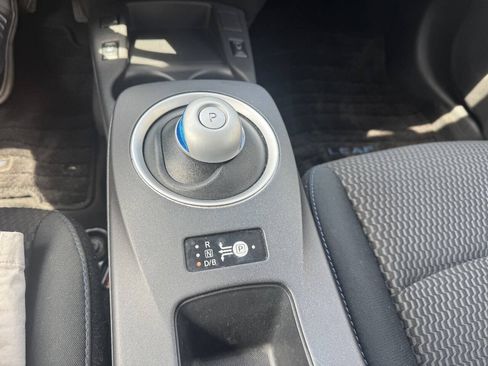 Used 2015 Nissan Leaf S w/ Charge Package FWD image 22