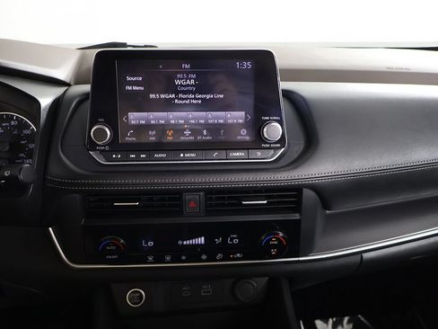 Used 2023 Nissan Rogue SV AWD/4WD image 43