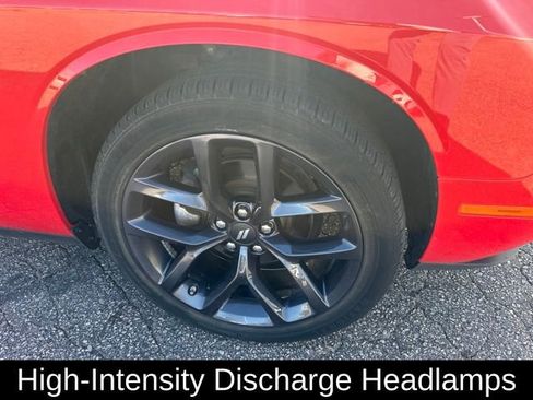 Used 2022 Dodge Challenger SXT w/ Driver Convenience Group image 20