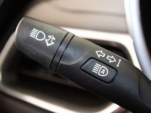 Used 2020 Chevrolet Equinox Premier image 26