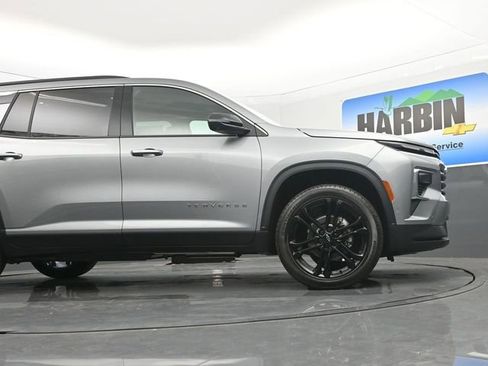 New 2026 Chevrolet Traverse LT w/ Enhanced Driving Package image 23