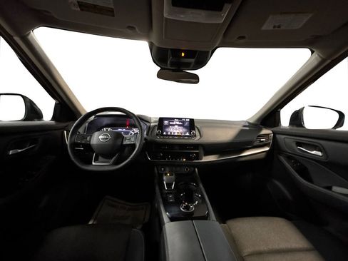 Certified 2026 Nissan Rogue SV image 18