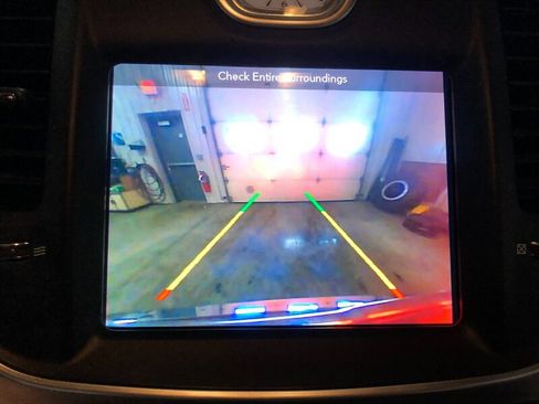 Used 2017 Chrysler 300 Limited image 14