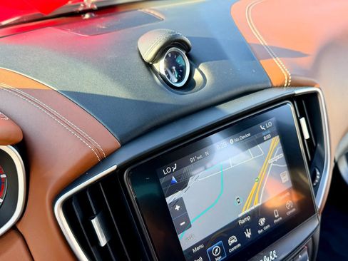 Used 2019 Maserati Ghibli GranLusso RWD image 79