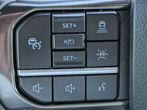 Used 2023 Ford F250 Platinum image 26