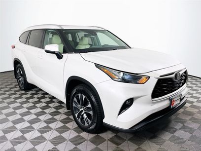 Used 2022 Toyota Highlander XLE
