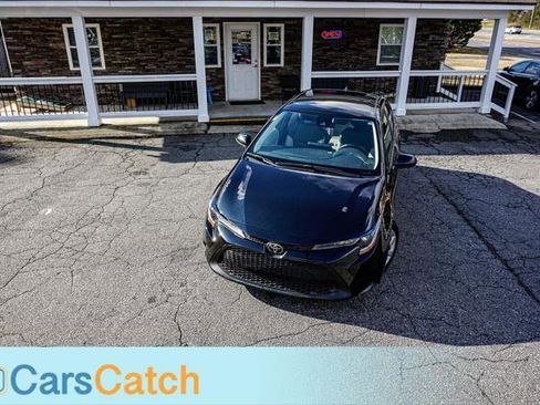 Used 2022 Toyota Corolla LE image 3