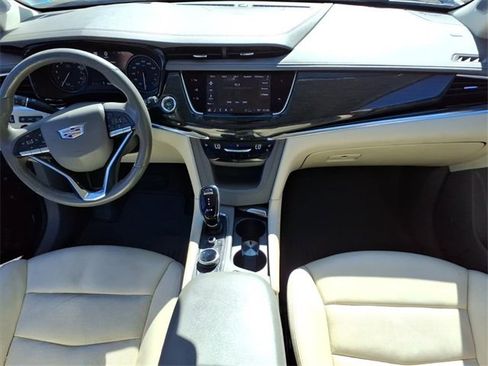 Used 2022 Cadillac XT6 Premium Luxury w/ Technology Package image 20