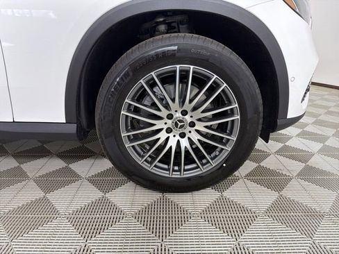 New 2026 Mercedes-Benz GLC 300 4MATIC image 9