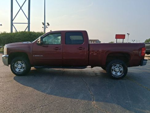 Used 2008 Chevrolet Silverado 2500 LTZ w/ Suspension Package, Off-Road AWD/4WD image 4