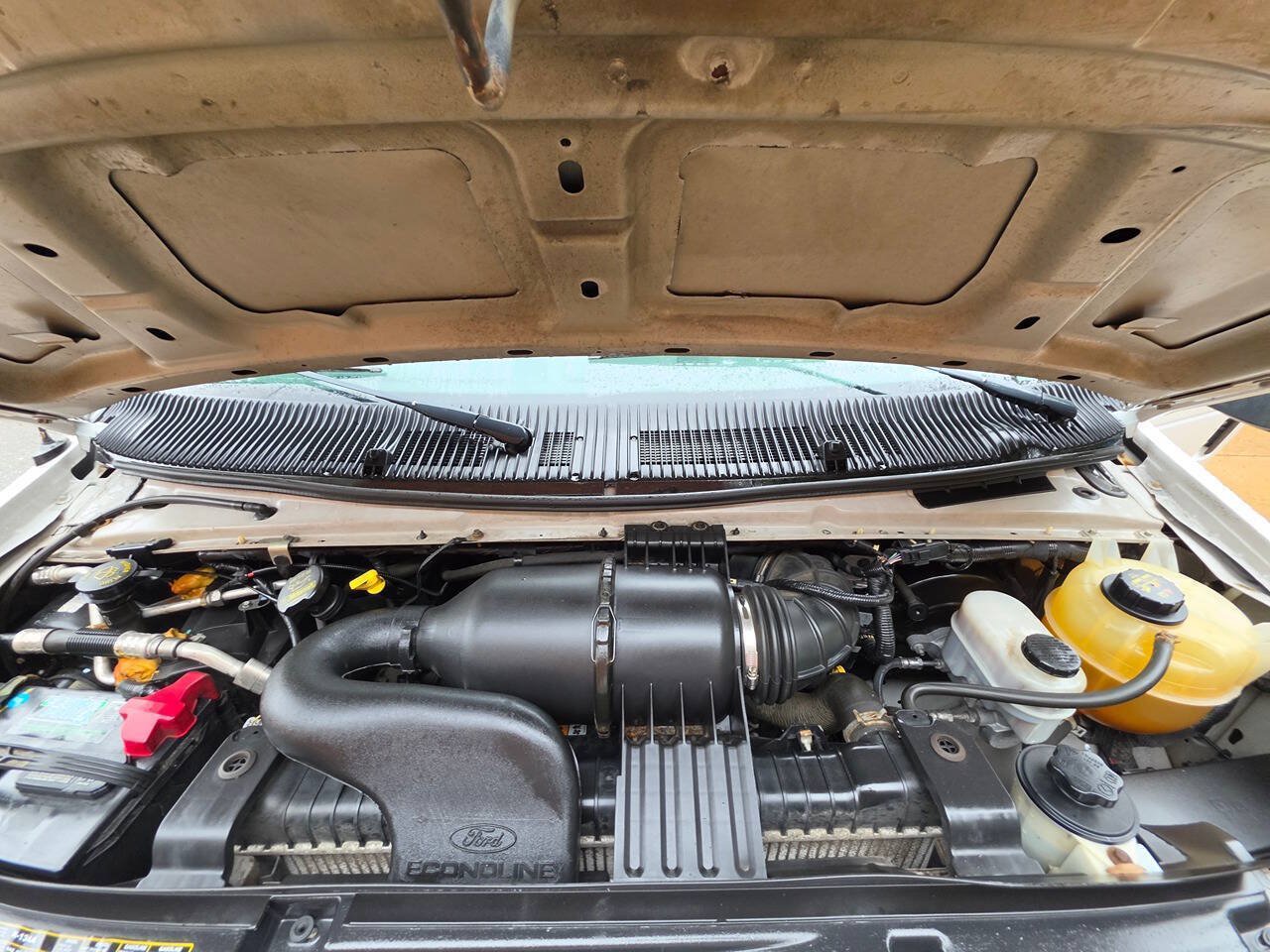 Used 2014 Ford E-350 and Econoline 350 Super Duty RWD image 28
