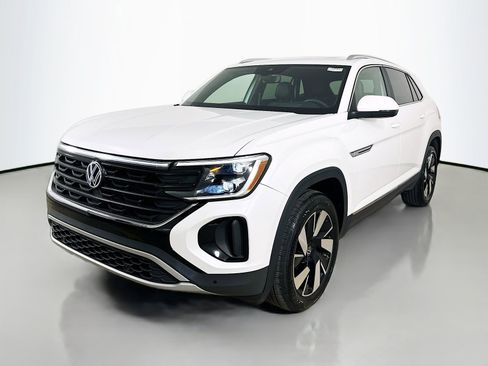 Certified 2025 Volkswagen Atlas Cross Sport SEL AWD/4WD image 1