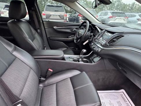 Used 2016 Chevrolet Impala LT w/ Convenience Package FWD image 39