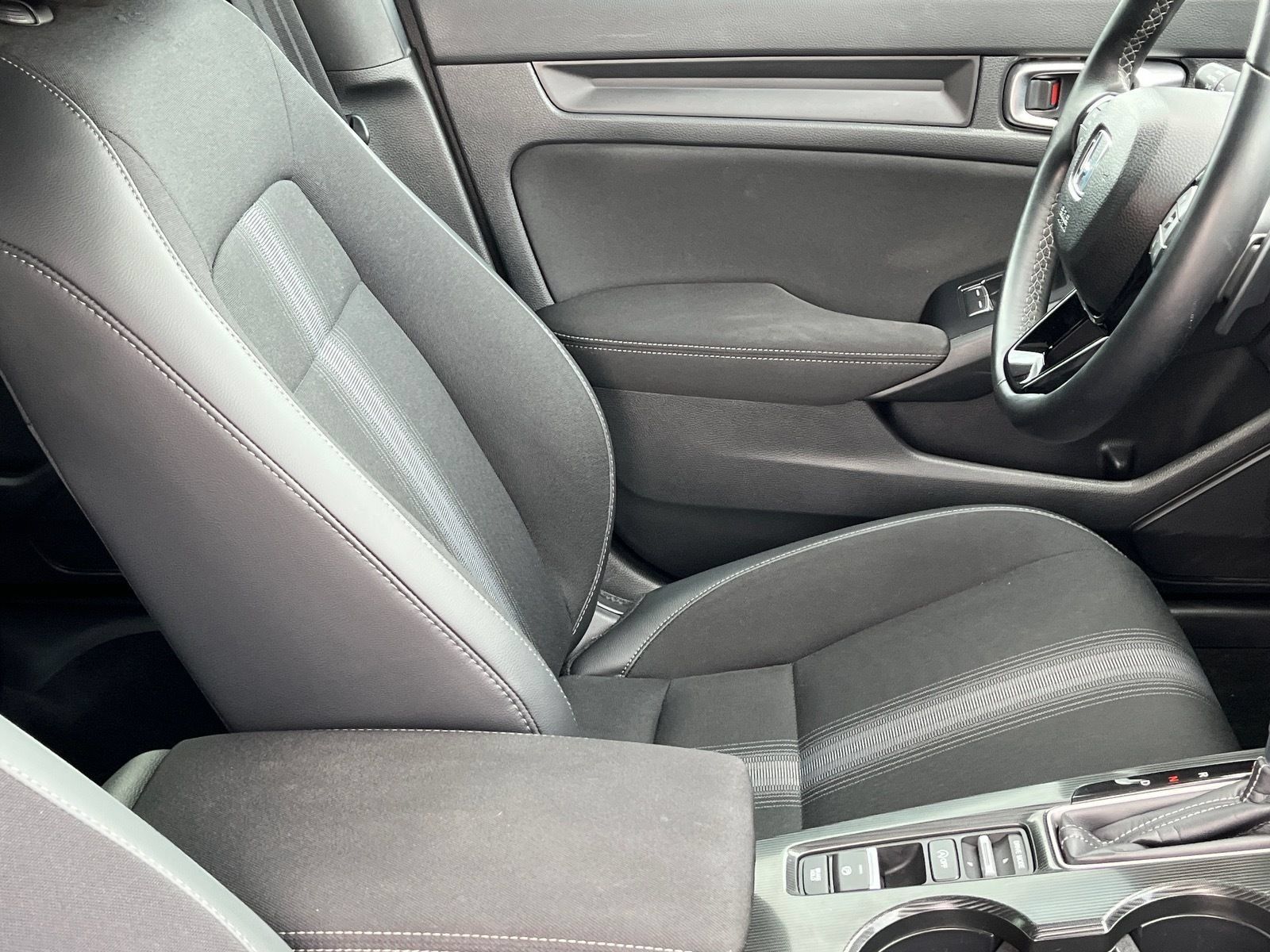 Used 2024 Honda Civic Sport image 10