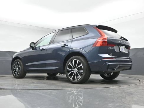 Used 2024 Volvo XC60 B5 Plus w/ Protection Package Premier AWD/4WD image 16