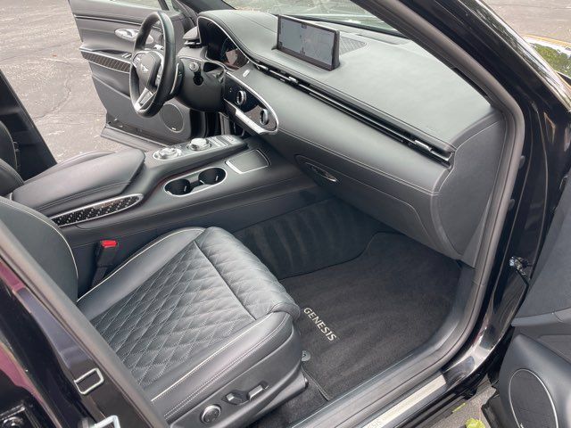 Used 2024 Genesis GV70 3.5T Sport w/ Sport Prestige Package AWD/4WD image 22