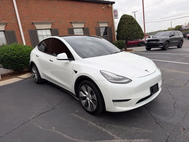 Used 2021 Tesla Model Y Long Range AWD/4WD image 3