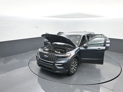 Used 2022 Ford Explorer ST-Line image 33
