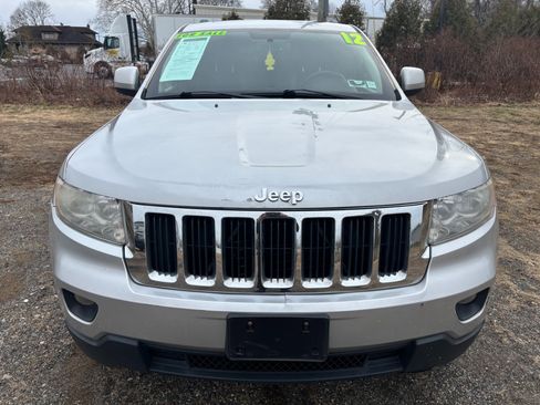 Used 2012 Jeep Grand Cherokee Laredo image 2