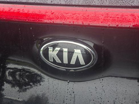 Used 2018 Kia Sportage LX image 12