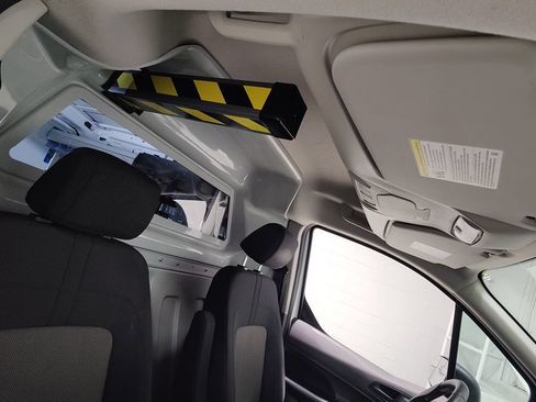 Used 2022 Ford Transit Connect XL FWD image 17
