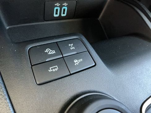 Used 2022 Ford Ranger XLT w/ Equipment Group 301A Mid AWD/4WD image 26