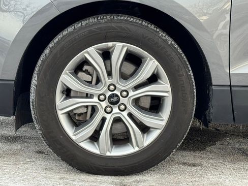 Used 2024 Ford Edge Titanium image 37