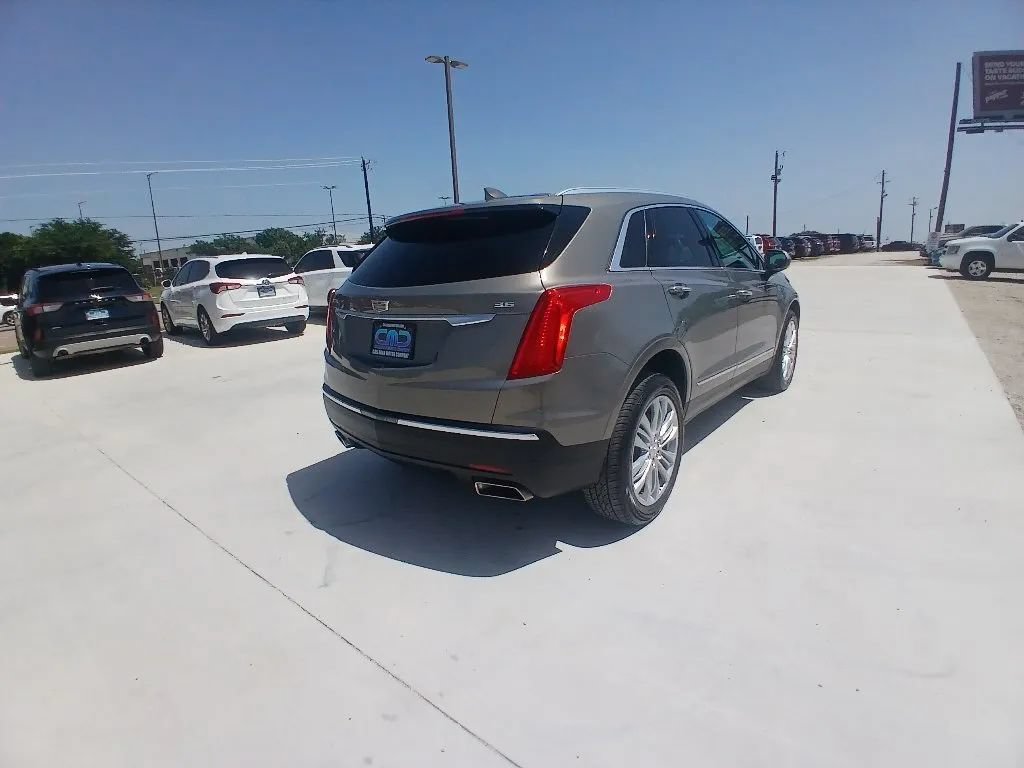 Used 2019 Cadillac XT5 Premium Luxury FWD image 5