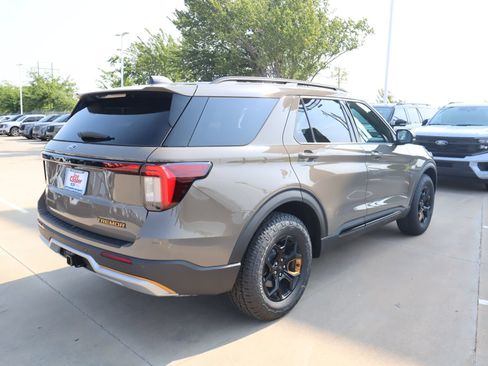 New 2026 Ford Explorer Tremor w/ Tremor Ultimate Package AWD/4WD image 24