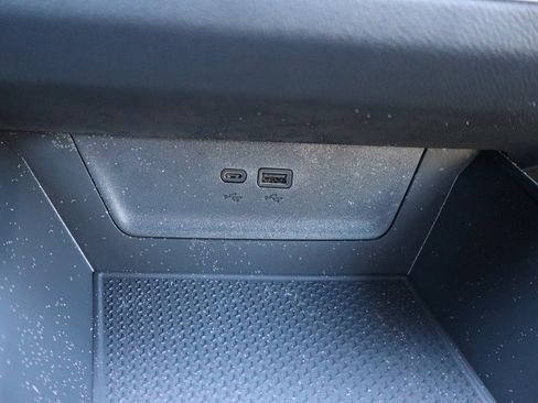 New 2026 Chevrolet Equinox LT w/ Convenience Package II image 19