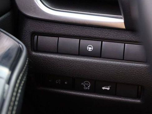 Certified 2023 Nissan Rogue SV w/ SV Premium B Package AWD/4WD image 22
