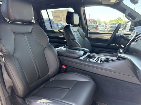New 2026 Jeep Grand Wagoneer L 2WD image 20