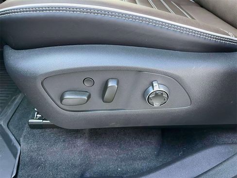 New 2026 GMC Acadia Denali Ultimate w/ LPO, Floor Liner Package image 25