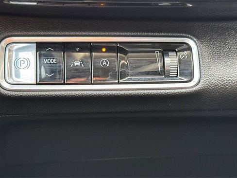 Used 2024 Buick Envision Preferred image 43